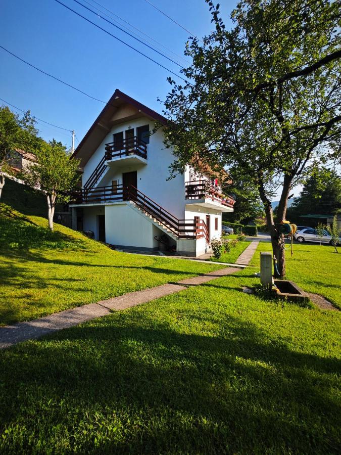 Hostal Mini Garden Mojkovac Exterior foto